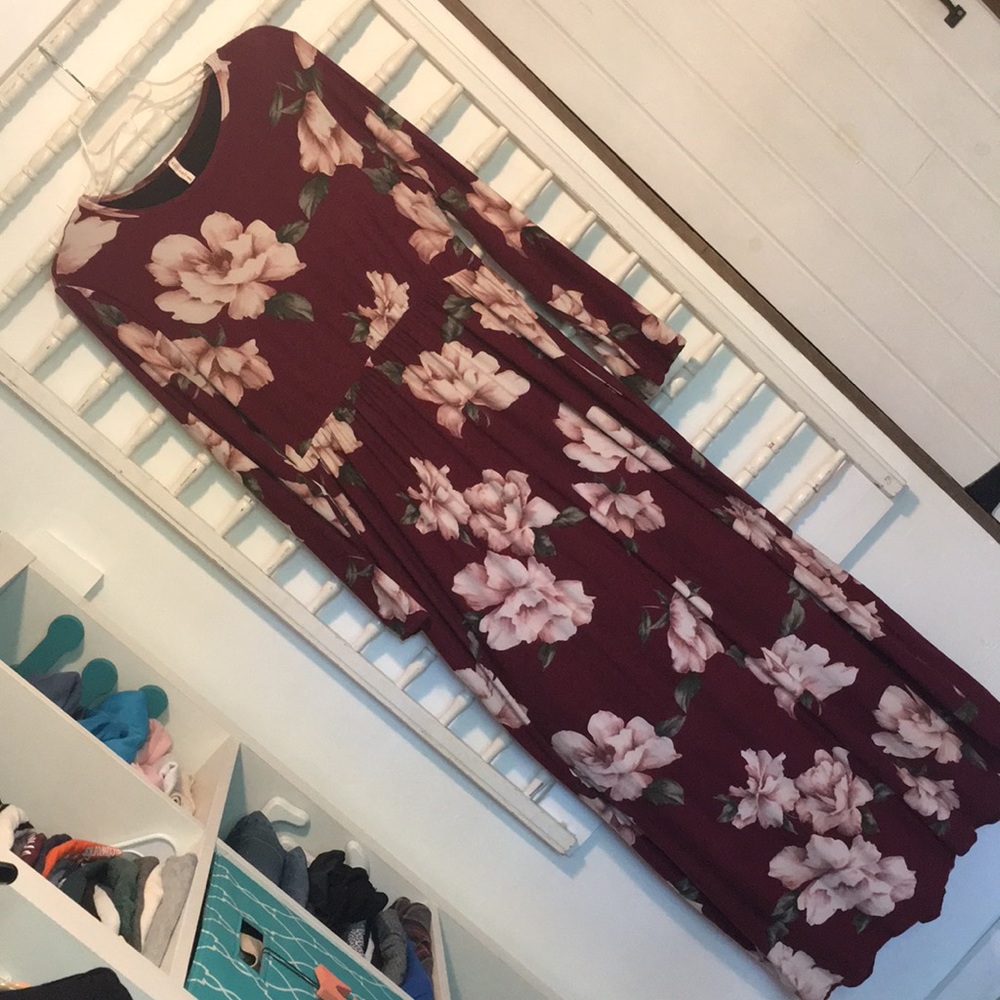 Maroon Floral Maxi Long Sleeve Dress